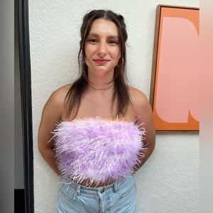 Adorable Purple Feather Top!!
